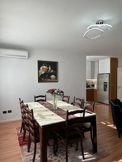 S'S Apartament In Tirana