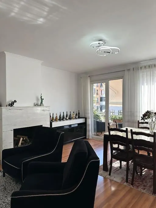 S'S Apartament In Tirana 0*,